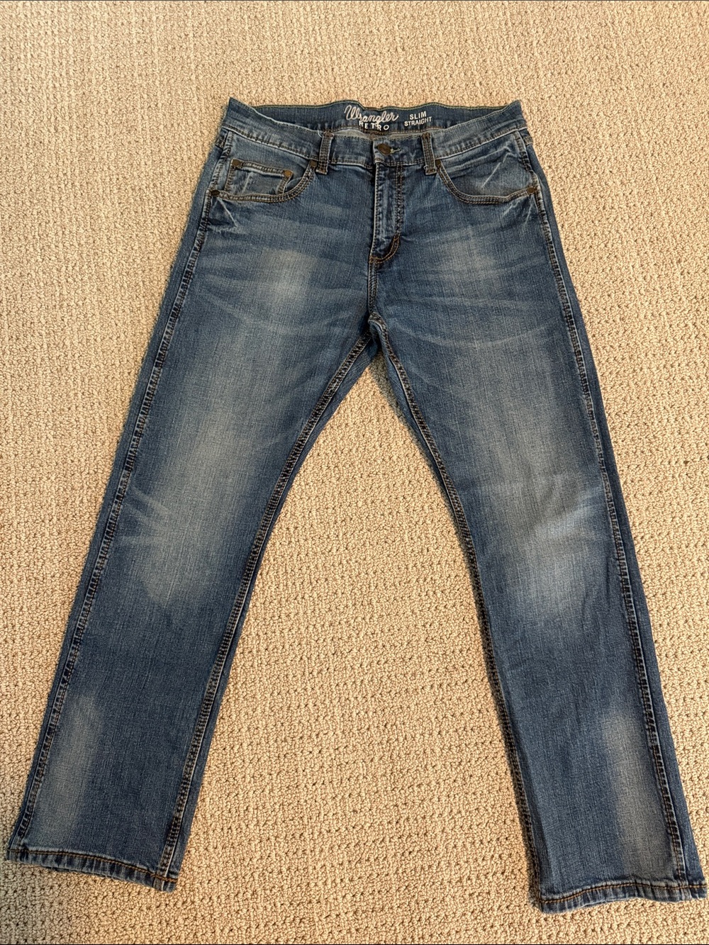Wrangler Men’s Slim Jeans in Medium Blue Fade 32/30